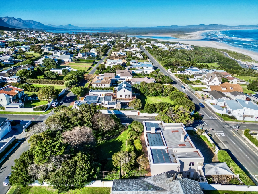 4 Bedroom Property for Sale in Voelklip Western Cape